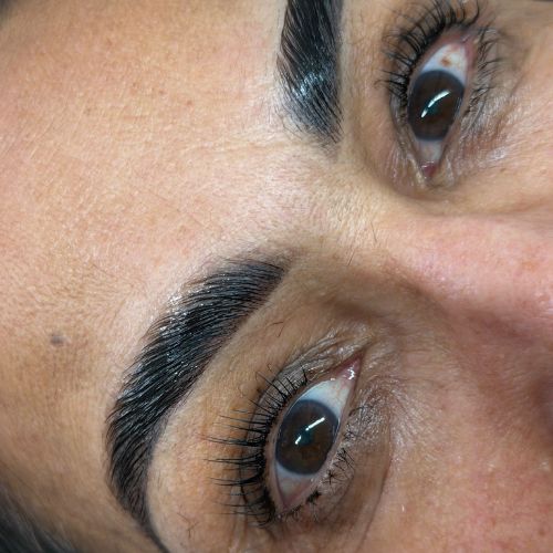 Lash lift & tint
