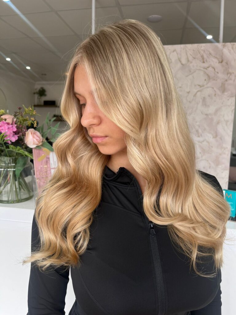 The Blowdry Club
