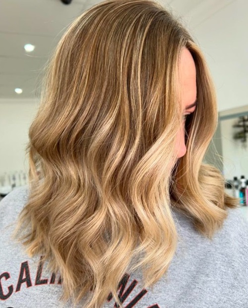 Natural blended balayage