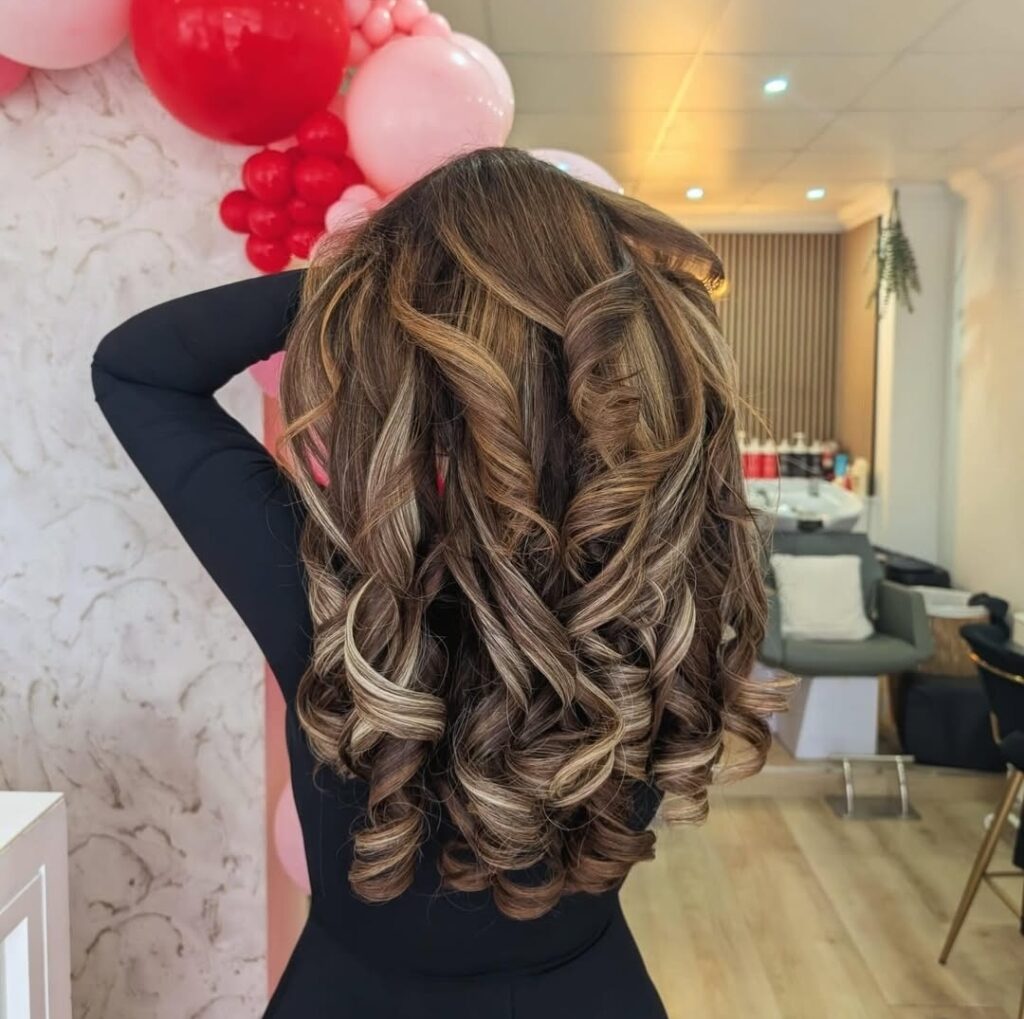 How to Maintain Your Hair Between Salon Visits
